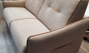 2 foto divano dali bracco materasso da 120 con tessuto penelope 02 bordino in contrasto viki 06