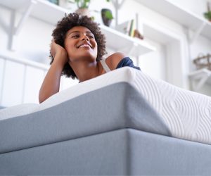 A visuel One_by_Tempur_FIRM